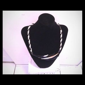 very  vintage necklace